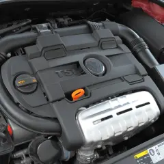 Silnik 1.4 TSI EA211, serce wielu modeli Volkswagena, Skody i Seata. Znajduje się w autach takich jak Golf, Octavia czy Leon.