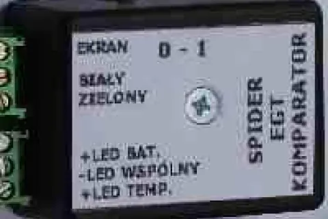 SPIDER EGT KOMPARATOR, urządzenie z oznaczeniami "EKRAN 0-1", "BIAŁY", "ZIELONY", "+LED BAT", "-LED WSPÓLNY", "+LED TEMP.".